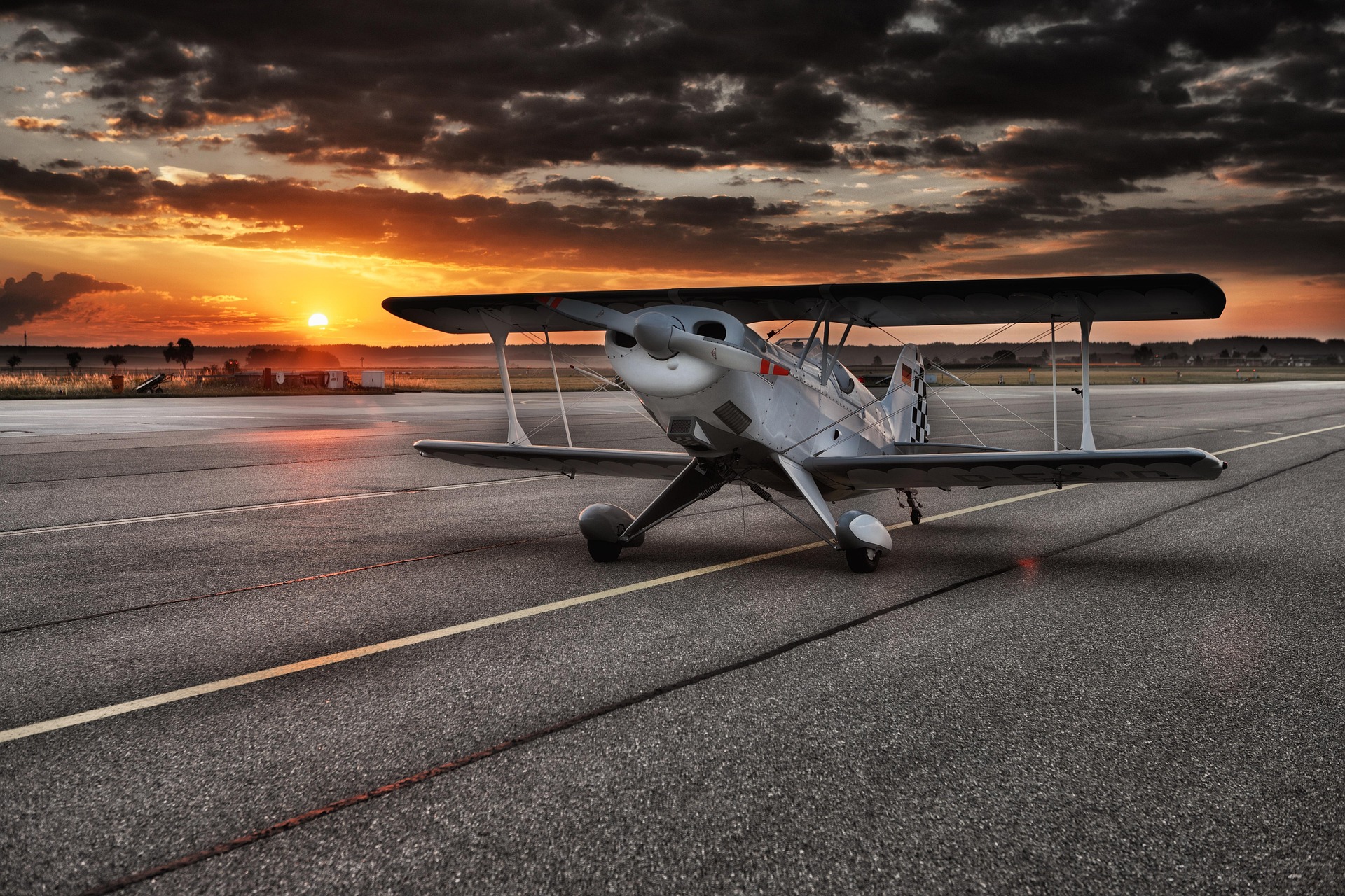 Lateral Aviation